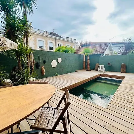 Villa8pers 3'piedplage Pleincentre Piscine Parking Wifi 别墅 *