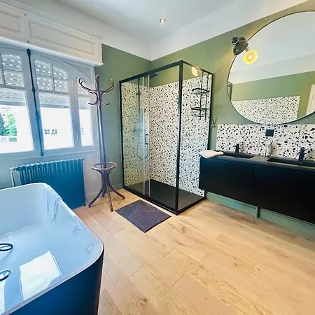 Vila Villa8pers 3'piedplage Pleincentre Piscine Parking Wifi *