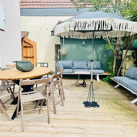 Villa8pers 3'piedplage Pleincentre Piscine Parking Wifi *