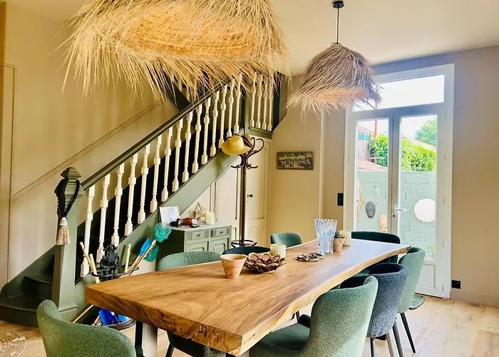 Villa8pers 3'piedplage Pleincentre Piscine Parking Wifi 别墅