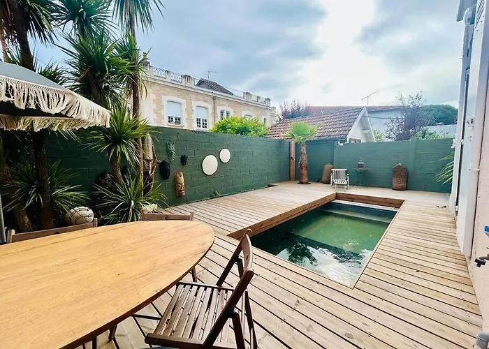 Villa8pers 3'piedplage Pleincentre Piscine Parking Wifi 别墅 *