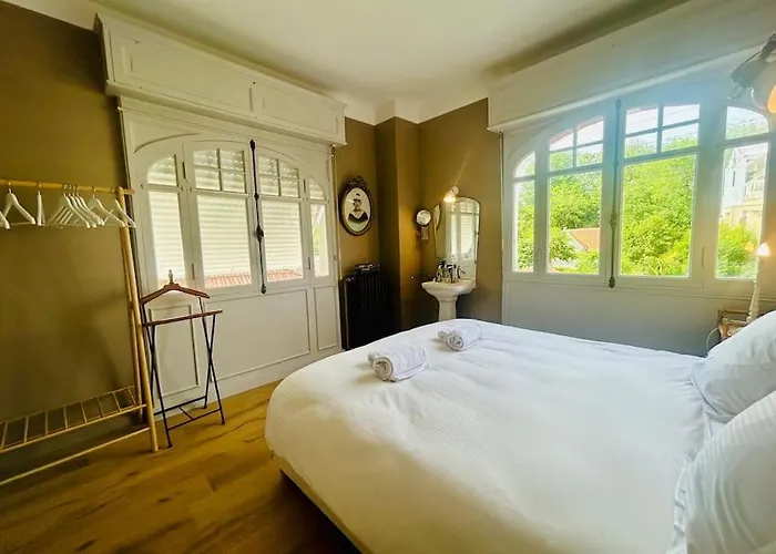 别墅 Villa8pers 3'piedplage Pleincentre Piscine Parking Wifi *