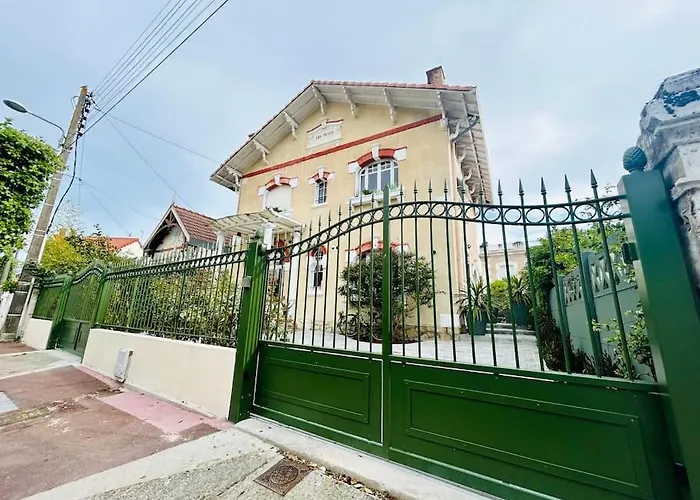 Villa8pers 3'piedplage Pleincentre Piscine Parking Wifi *